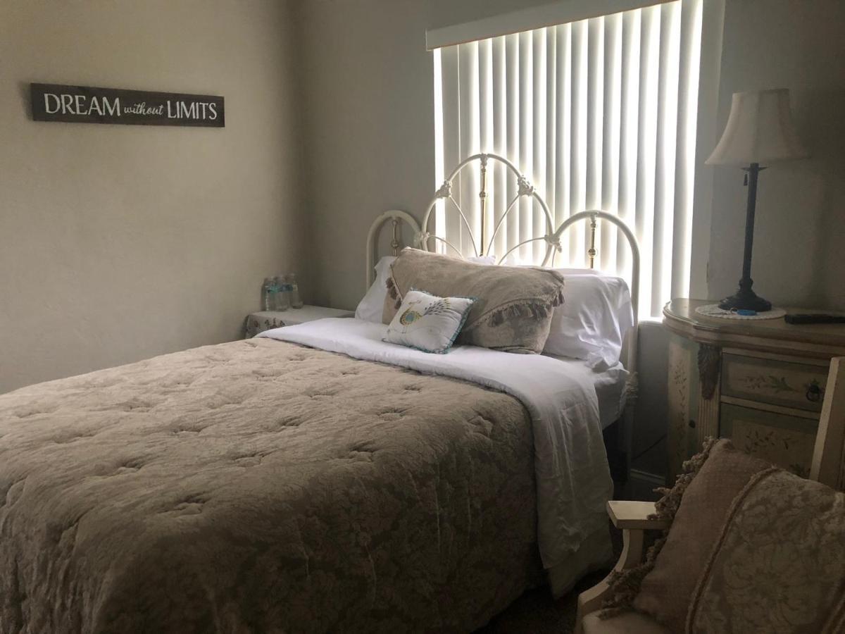 Villa Olivia Guest Rooms Hollywood Kültér fotó